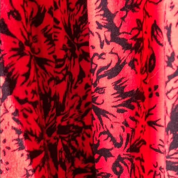 Red and black long sleeve midi dress - Picture 4 of 4